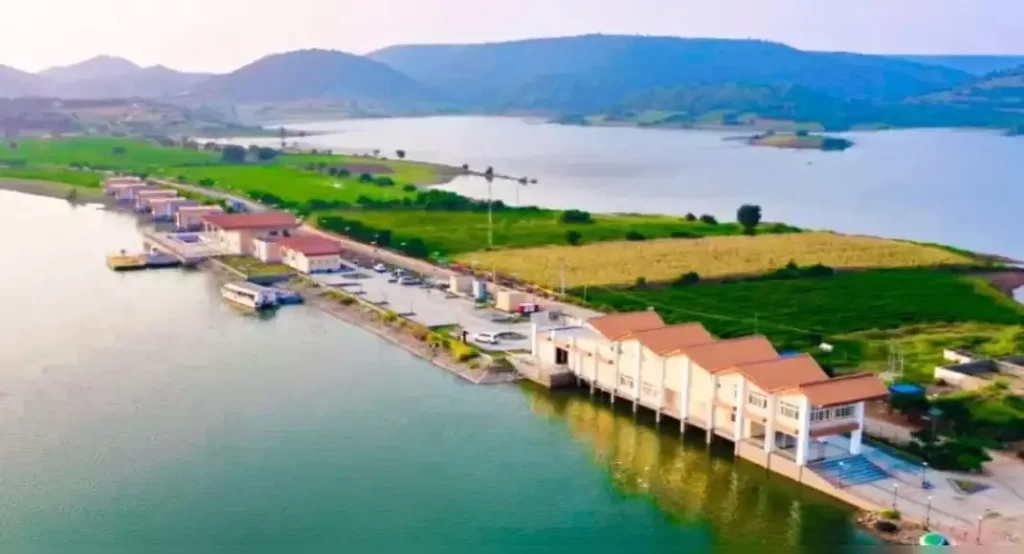 Somasila Reservoir & Temple